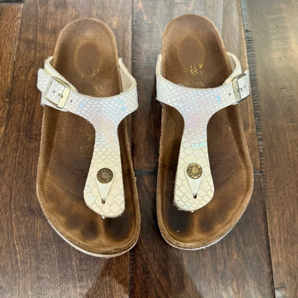 Birkenstock Gizeh Kids Shiny Lizard White size 3 - 3.5